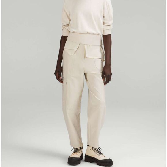 lululemon athletica Pants - Women Lululemon Light Utilitech Cargo Pocket High-Rise Pant Natural Ivory Sz 32